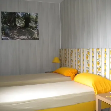 De La Roque Holiday home